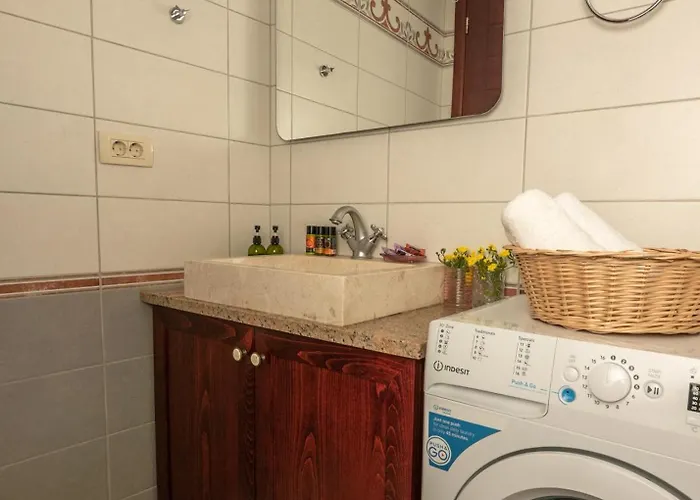 Avocado * Hriszí Aktí Haniá