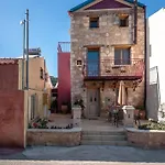 Avocado Villa *