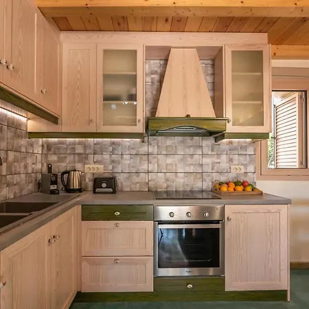 Avocado Вілла Ханья (Крит)