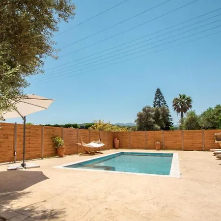 Villa Avocado Villas *