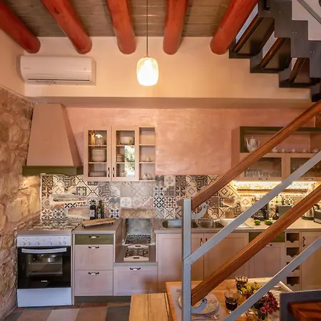 Villa Avocado *