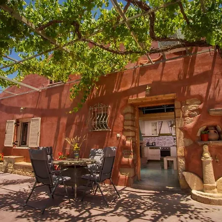 Avocado Chania (Crete)